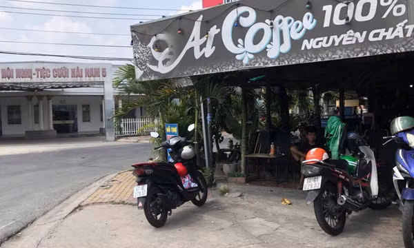 Người đàn ông ném ‘bom xăng’ khiến con gái chủ quán cà phê bỏng nặng