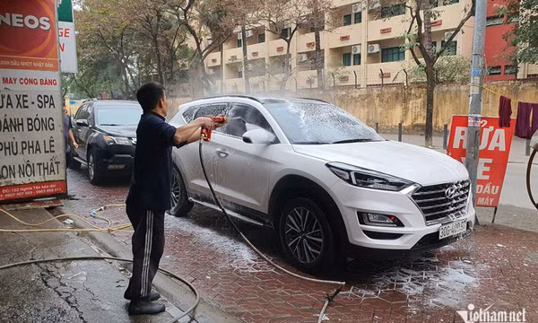 Những bí quyết giúp lớp sơn xe ô tô luôn bền màu như mới