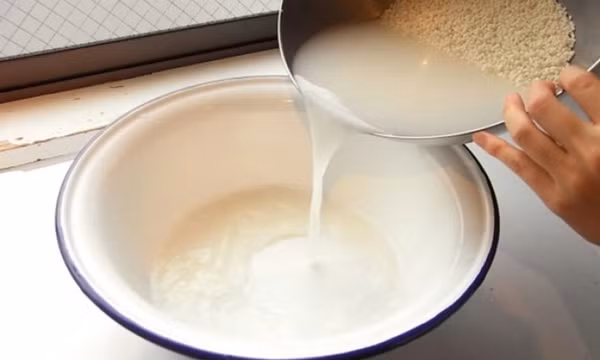 Lợi ích của nước vo gạo trong việc làm sạch đồ dùng nhà bếp