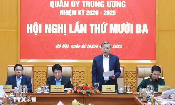 Tổng Bí thư chủ trì Hội nghị Quân ủy Trung ương về tổ chức quân sự địa phương