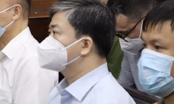 Bị tuyên 28 năm tù, cựu Bí thư Tỉnh ủy Bến Tre xin giảm nhẹ hình phạt
