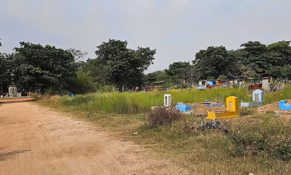 Hẹn nhau giải quyết mâu thuẫn tại nghĩa trang Bình Hưng Hòa, 1 người bị đâm chết