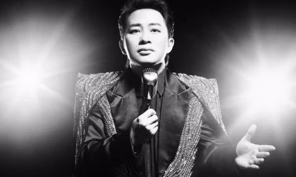 Tùng Dương nghẹn ngào kể về tình cha con trong bài hát mới
