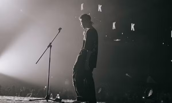 Một rapper Việt làm điều điên rồ