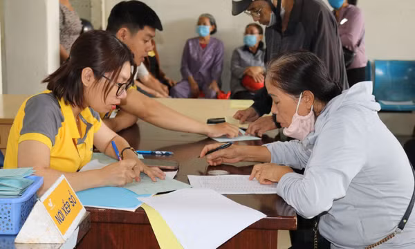 Thay đổi chi tiết lịch chi trả lương hưu, trợ cấp tháng 4 