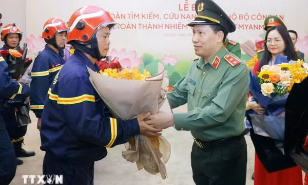 Đoàn công tác của Bộ Công an hoàn thành xuất sắc nhiệm vụ, trở về từ Myanmar