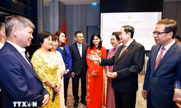 Cộng đồng người Việt Nam tại Uzbekistan luôn hướng về quê hương, đất nước