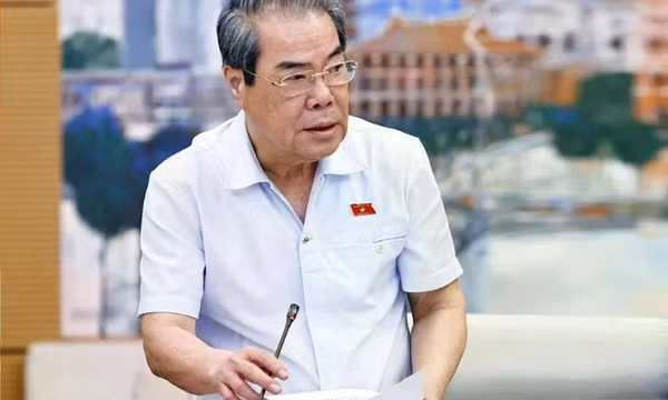 Ủy ban Thường vụ Quốc hội: Giám sát chỉ ra các văn bản pháp luật chưa phù hợp
