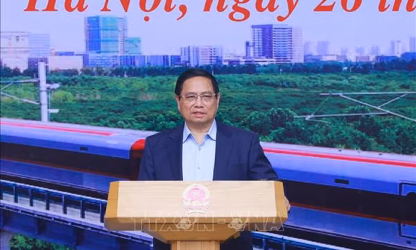 Thủ tướng: Triển khai các dự án đường sắt 'thần tốc, thần tốc hơn nữa; táo bạo, táo bạo hơn nữa'