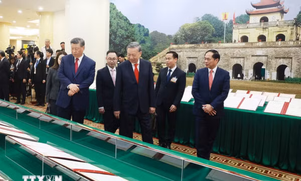 Trưng bày các văn kiện hợp tác giữa hai nước Việt Nam-Trung Quốc