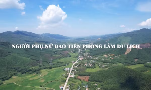 Người phụ nữ Dao tiên phong làm du lịch