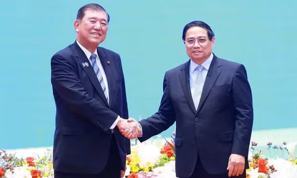 Thủ tướng Nhật Bản kết thúc tốt đẹp chuyến thăm chính thức Việt Nam