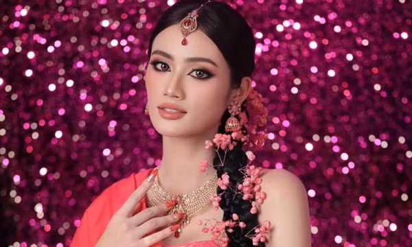 Hoa hậu Ý Nhi “biến hình” ấn tượng trước thềm cuộc thi Miss World