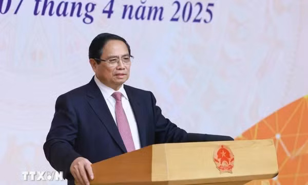 Thủ tướng: Chúng ta phải vươn lên mạnh mẽ, không được phép yếu đi