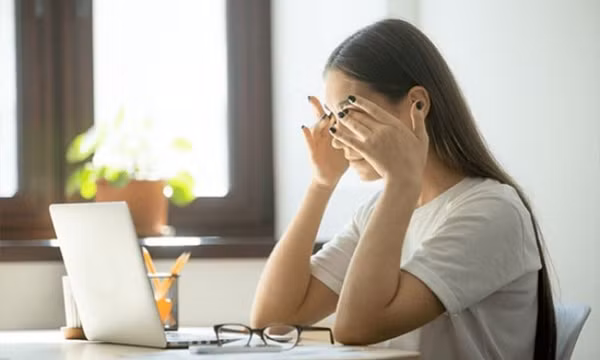 Giảm nhức mỏi mắt khi làm việc nhiều với máy tính