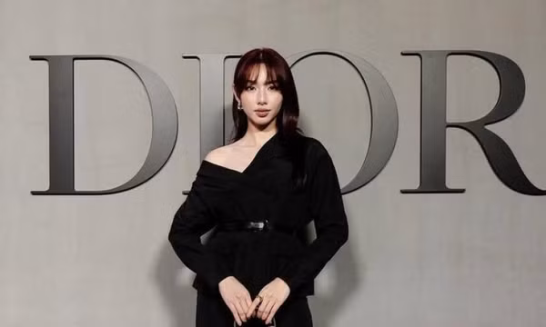 Dior đột ngột gỡ bỏ hình ảnh hoa hậu Thùy Tiên vì vướng scandal kẹo rau