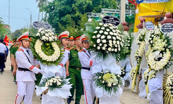 Tiếc thương và cảm phục Thiếu tá Nguyễn Đăng Khải - người chiến sĩ ngã xuống vì bình yên của nhân dân