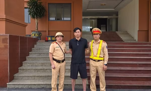 Bắt đôi vợ chồng tham gia giúp tên tội phạm ma tuý đặc biệt nguy hiểm Bùi Đình Khánh bỏ trốn