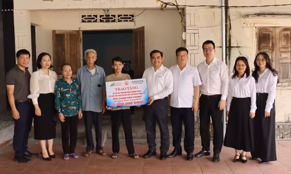 AMATA City Hạ Long hỗ trợ  “xóa nhà tạm, nhà dột nát” tại thị xã Quảng Yên