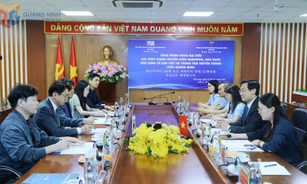 Trung tâm Truyền thông tỉnh làm việc với Đài Phát thanh - Truyền hình Gangwon (Hàn Quốc)