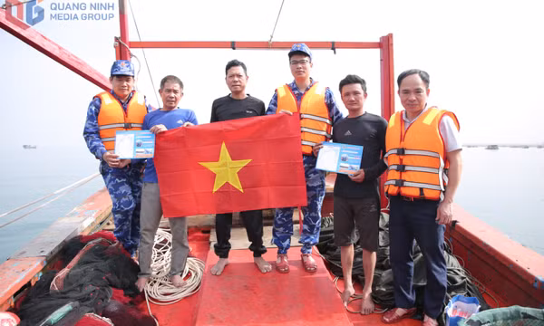 Khảo sát, nắm tình hình các vùng biển, đảo ven bờ năm 2025 thành công tốt đẹp