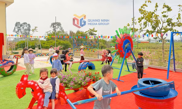Đầm Hà: 70 thôn, bản, khu phố xây dựng sân chơi thiếu nhi từ vật liệu tái chế