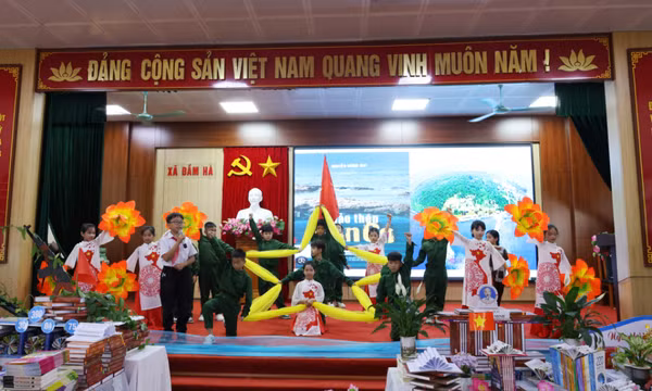 Xã Đầm Hà: Ngày hội đọc sách với chủ đề “Cùng sách bước vào kỷ nguyên vươn mình cùng dân tộc”
