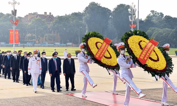 Lãnh đạo Đảng, Nhà nước viếng Chủ tịch Hồ Chí Minh, tưởng nhớ các anh hùng liệt sĩ