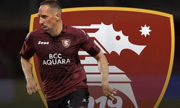 Ribery có bến đỗ mới