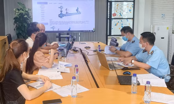 Chi cục Hải quan cửa khẩu Móng Cái thành lập tổ hỗ trợ doanh nghiệp