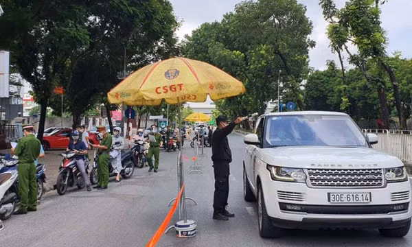 Bộ Công an kiến nghị bắt buộc kiểm tra định kỳ khí thải mô tô, xe gắn máy