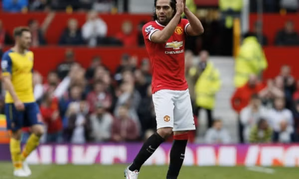 Chữ ký thảm họa của Man United có bến đỗ mới
