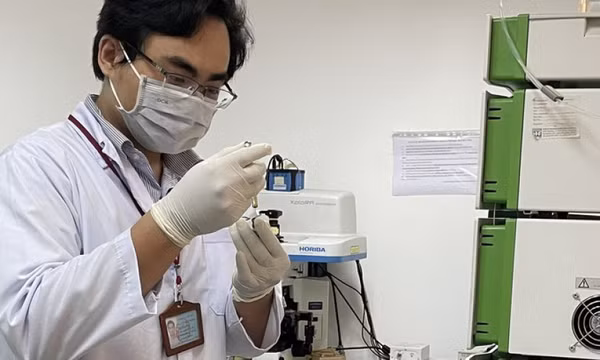 Màng hydrogel tái tạo da cho bệnh nhân tiểu đường