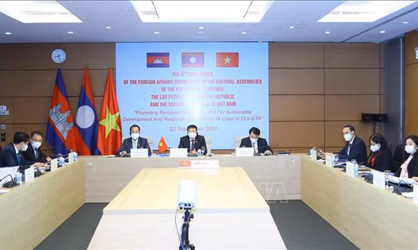 Khai mạc Hội nghị lần thứ 8 của Ủy ban Đối ngoại Quốc hội ba nước Campuchia-Lào-Việt Nam về Khu vực Tam giác phát triển