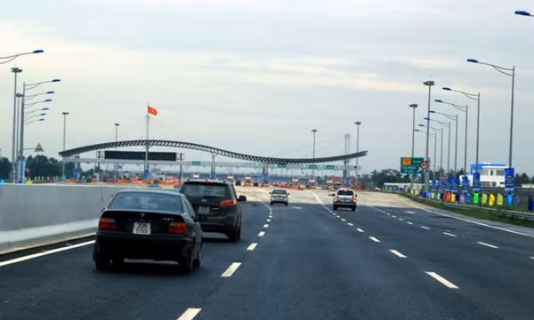 Cao tốc Hà Nội - Hải Phòng tăng phí trở lại