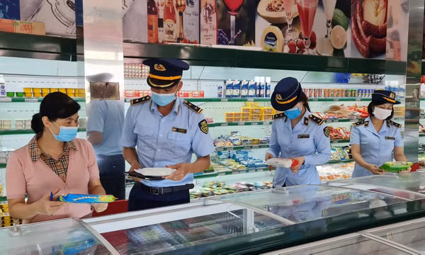 Đội QLTT số 3: Ổn định thị trường mùa dịch