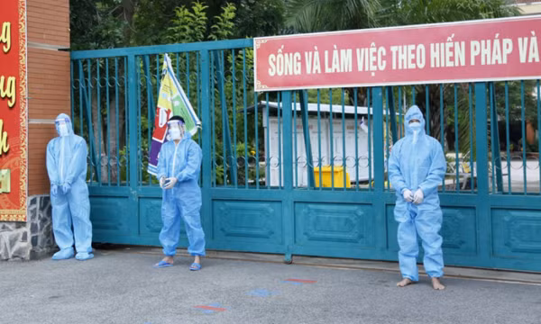 3 F0 tụ tập ăn nhậu, đánh dân quân trong khu cách ly