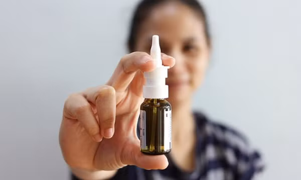 Công ty Trung Quốc thử nghiệm lâm sàng giai đoạn 3 vaccine dạng xịt