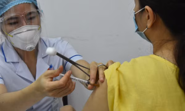 10 việc cần làm và cần tránh trước khi tiêm vắc xin COVID-19