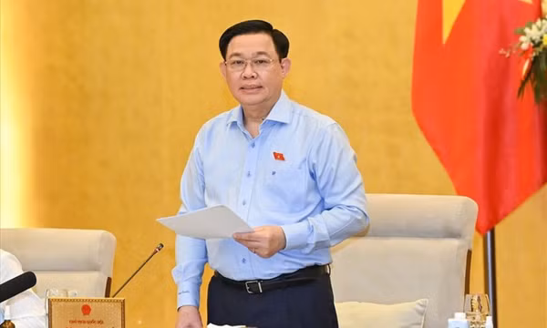 Hai phiên họp khẩn của Chủ tịch QH và những nghị quyết chưa có tiền lệ
