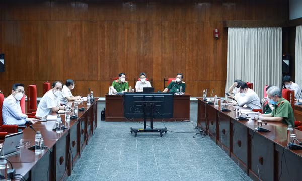 Tiếp tục cơ chế kiểm soát chặt chẽ người ra, vào TPHCM