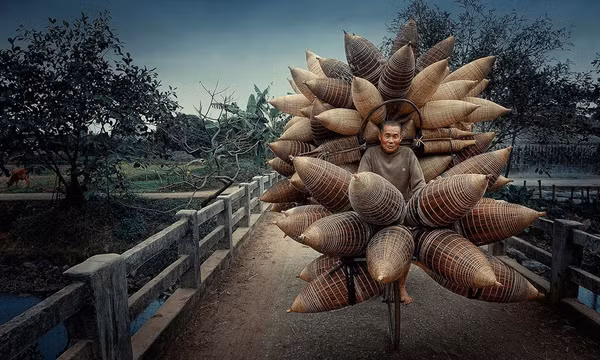 'Người bán đó' của Việt Nam vào top ảnh du lịch đẹp nhất năm