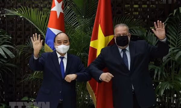 Chủ tịch nước Nguyễn Xuân Phúc hội kiến Thủ tướng Cuba