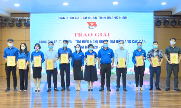 Đoàn Khối các cơ quan tỉnh tổng kết chiến dịch “Thanh niên tình nguyện hè”