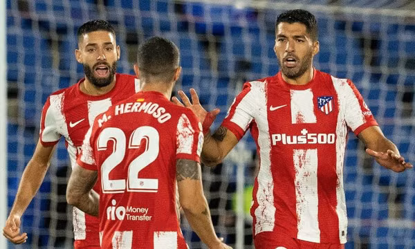 Atletico thắng ngược nhờ cú đúp của Suarez
