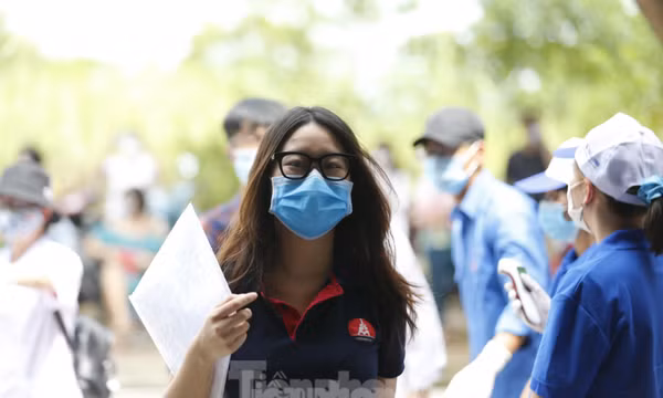 Đạt điểm tuyệt đối vẫn trượt: Thí sinh 2K4 cần chuẩn bị gì cho mùa tuyển sinh 2022