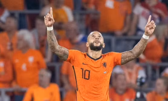 Depay chói sáng, Hà Lan diệt gọn đối thủ