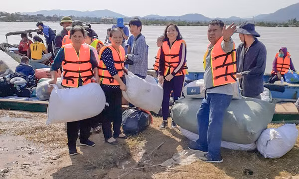 Bà Thuận "Dân vận khéo"