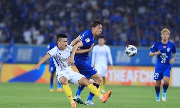 Bị đuổi 2 người, Hà Nội FC suýt tạo bất ngờ trước Wuhan Three Towns