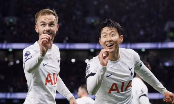 Son giúp Tottenham đòi lại đỉnh bảng Ngoại hạng Anh